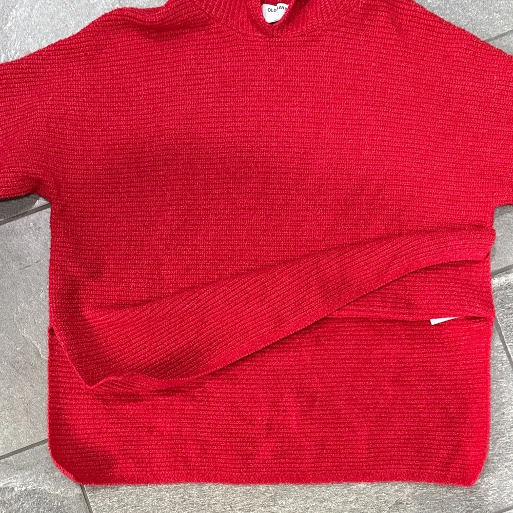 Old Navy Vibrant Red Oversized Knit Sweater - Picture 8 of 11